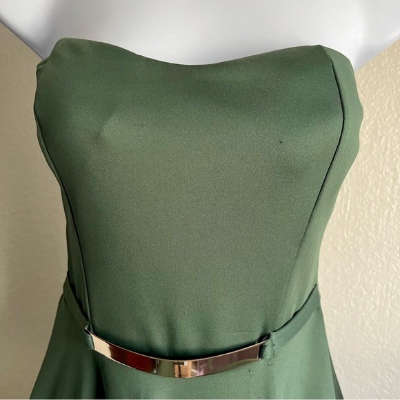 Elegant Strapless Green Peplum Dress, Size S/M - Picture 3 of 10